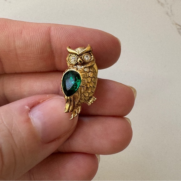 Vintage Avon Pin Bundle – Set of 4 | $25 for the Lot - Picture 8 of 9